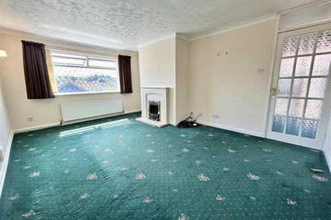 3 bedroom detached bungalow for sale, Clayton Avenue, Kippax, Leeds