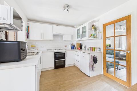 9 Docklewell Close, Towcester, NN12 6JF