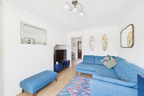 9 Docklewell Close, Towcester, NN12 6JF