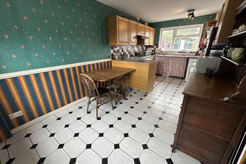 1 Newton Green, Brecon, LD3 8DF