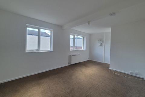 1 bedroom flat to rent, Cradley Road, Cradley Heath