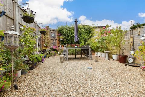 23 Ray Lodge Road, Woodford Green, IG8 7NX