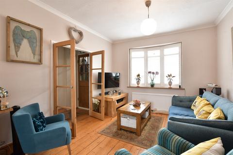 23 Ray Lodge Road, Woodford Green, IG8 7NX