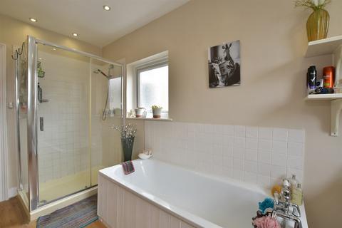 23 Ray Lodge Road, Woodford Green, IG8 7NX