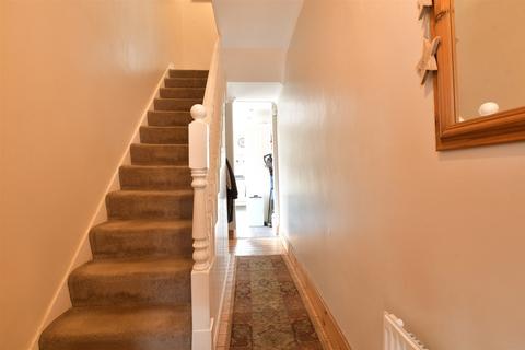 23 Ray Lodge Road, Woodford Green, IG8 7NX