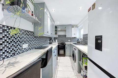 2 bedroom terraced house for sale, Holborough Road, Snodland, ME6