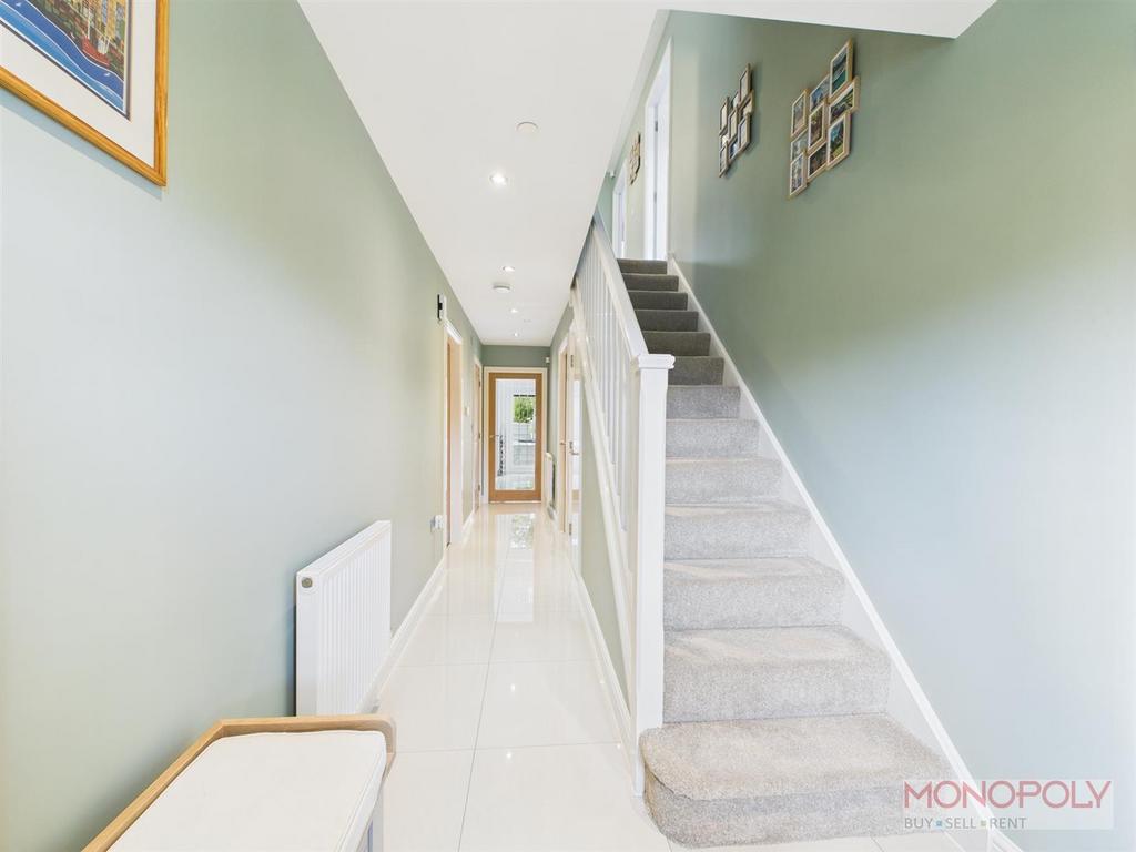 CAM01943 G0-PR0496-STILL014.jpg