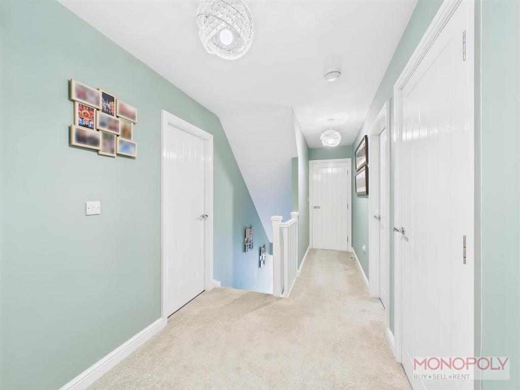 CAM01943 G0-PR0496-STILL041.jpg