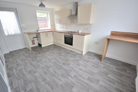 2 bedroom terraced house to rent, Ladyside Close, Hull HU7