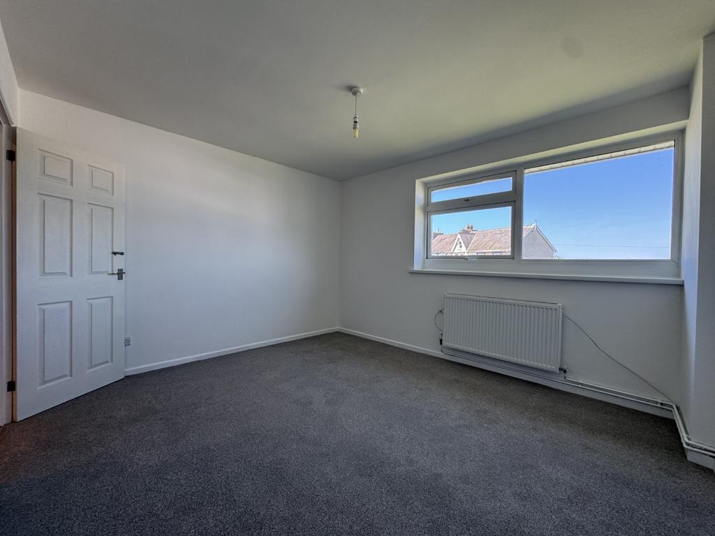 Front Bedroom 3