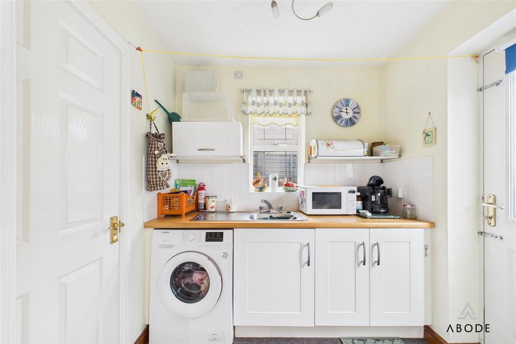 CAM04913 G0-PR0055-STILL002.jpg