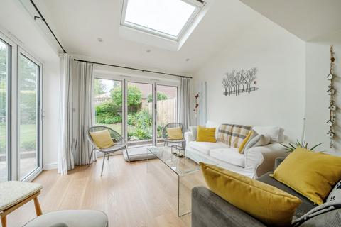 4 bedroom semi-detached house for sale, Kenilworth Place, Billingshurst, RH14