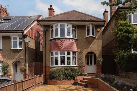 3 bedroom detached house for sale, Old Redstone Drive, Redhill