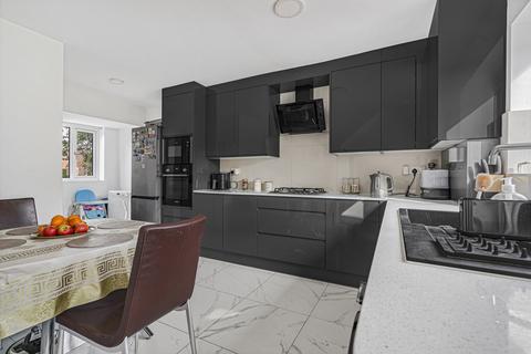 7 Cranford Close, Staines, TW19 7SZ