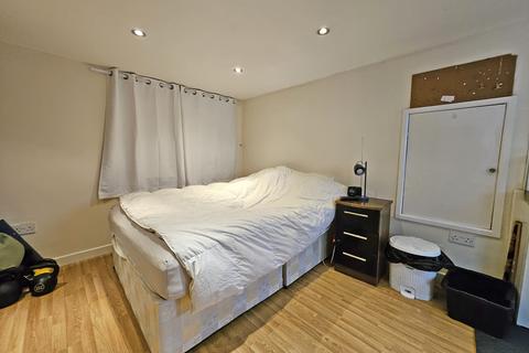 undefined, Mortlake Road, Ilford, Essex, IG1