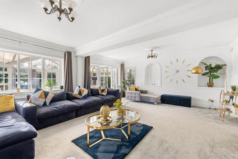 5 bedroom detached house for sale, Kibworth LE8