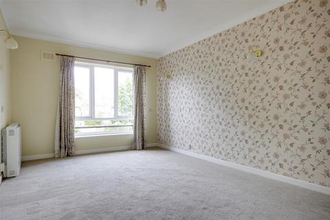 1 bedroom retirement property for sale, Gordon Hill, Enfield