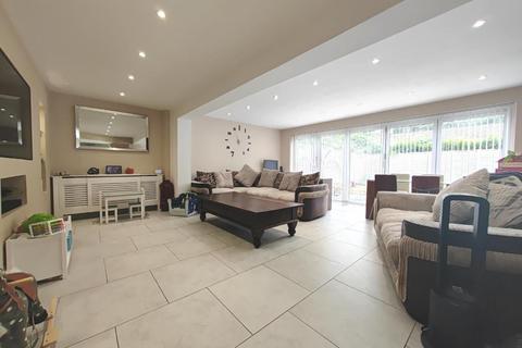 4 bedroom semi-detached house for sale, Spinis, Bracknell