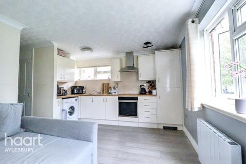 undefined, Long Meadow, Aylesbury