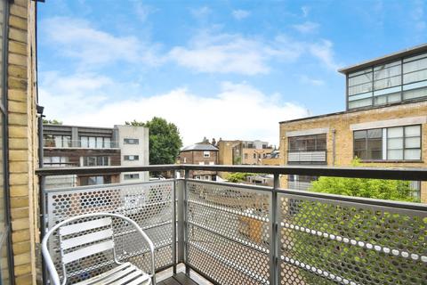 undefined, Town Meadow, Brentford