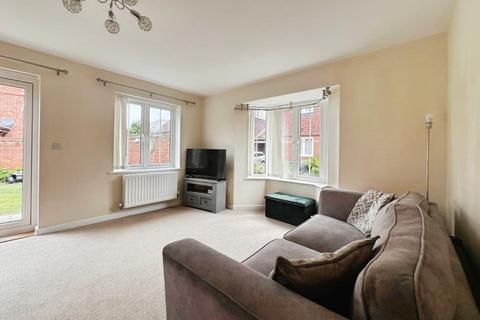 39 Nuthatch Drive, Finberry, Ashford, TN25 7AA