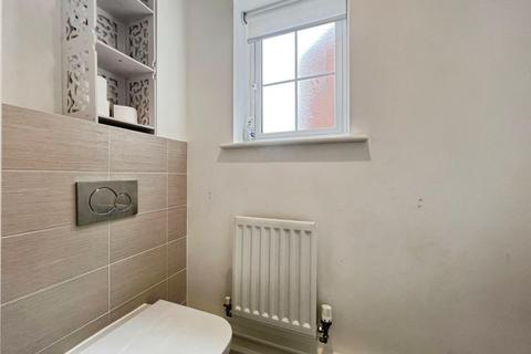 39 Nuthatch Drive, Finberry, Ashford, TN25 7AA