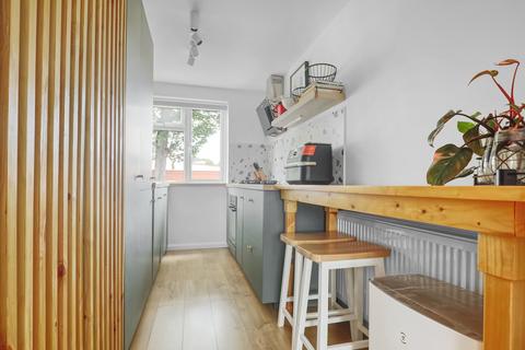 Flat 1, Cedar Lodge Davison Drive, Cheshunt, Waltham Cross, EN8 0SF