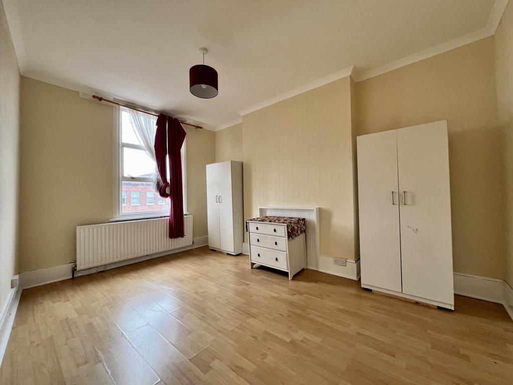 Apartment in London - View 2