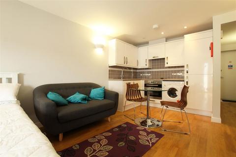 Studio to rent, Severn Place, Cambridge CB1