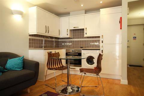 Studio to rent, Severn Place, Cambridge CB1