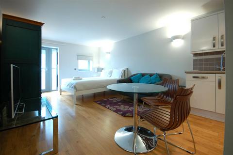 Studio to rent, Severn Place, Cambridge CB1