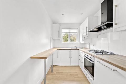 undefined, St Marks Close, London EN5