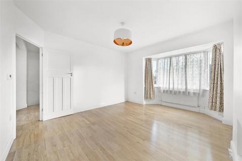undefined, St Marks Close, London EN5