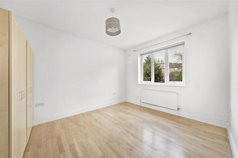 undefined, St Marks Close, London EN5