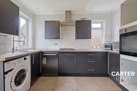 undefined, Victoria Avenue Grays, RM16