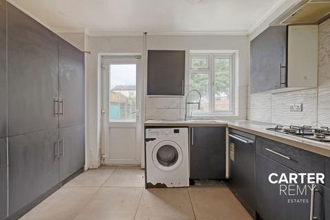 undefined, Victoria Avenue Grays, RM16