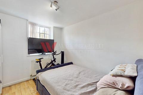 1 bedroom flat for sale, Clapham Road, London, SW9