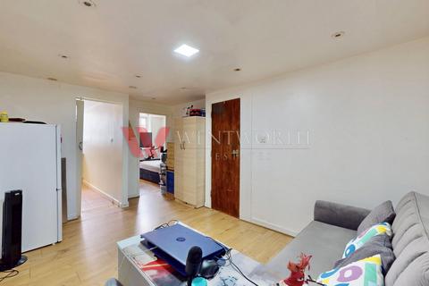 1 bedroom flat for sale, Clapham Road, London, SW9