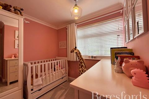 74 Benets Road, Hornchurch, RM11 3PU