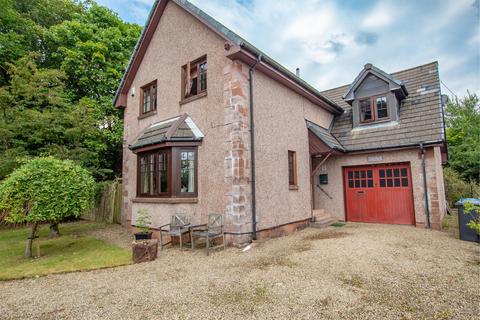 undefined, The Crescent, Skelmorlie PA17