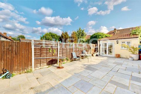 19 Lyndhurst Road, Greenford, UB6 9QR