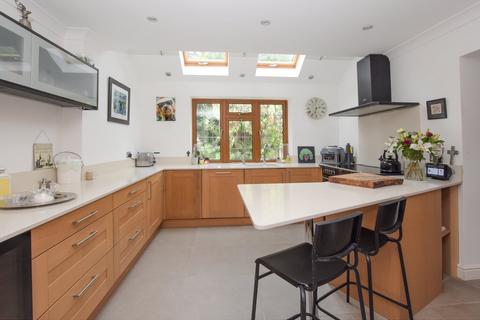 6 Rydal Drive, West Wickham, BR4 9QH