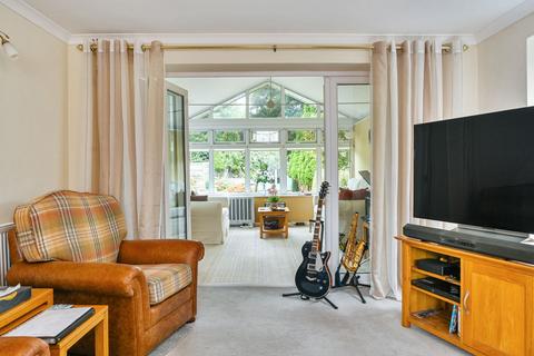 26 Earlsfield Road, Hythe, CT21 5PE