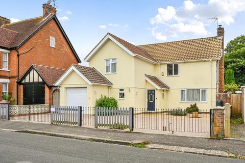 26 Earlsfield Road, Hythe, CT21 5PE