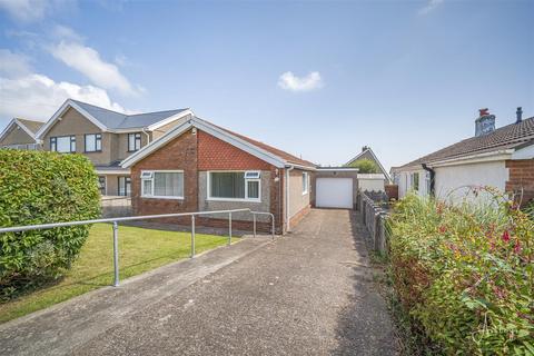 3 bedroom detached bungalow for sale, Chestnut Avenue, West Cross, Swansea