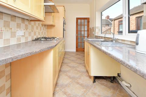 2 bedroom terraced house to rent, Wade Street, Burslem, Stoke-On-Trent
