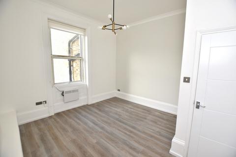 2 bedroom apartment for sale, Athelstan Road, Margate