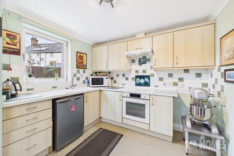1 bedroom retirement property for sale, Penarth House, Stanwell Road, Penarth, CF64 2EY