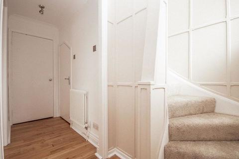 undefined, Warley Hill, Warley, Brentwood CM14