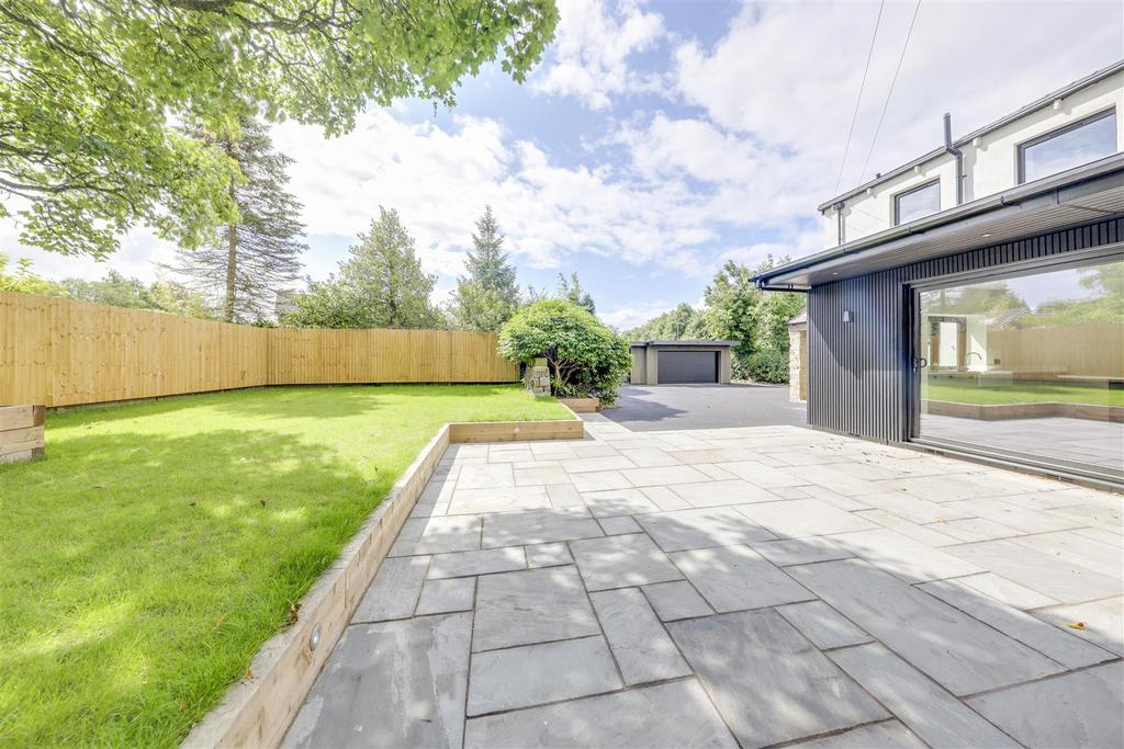 Rear Patio & Garden